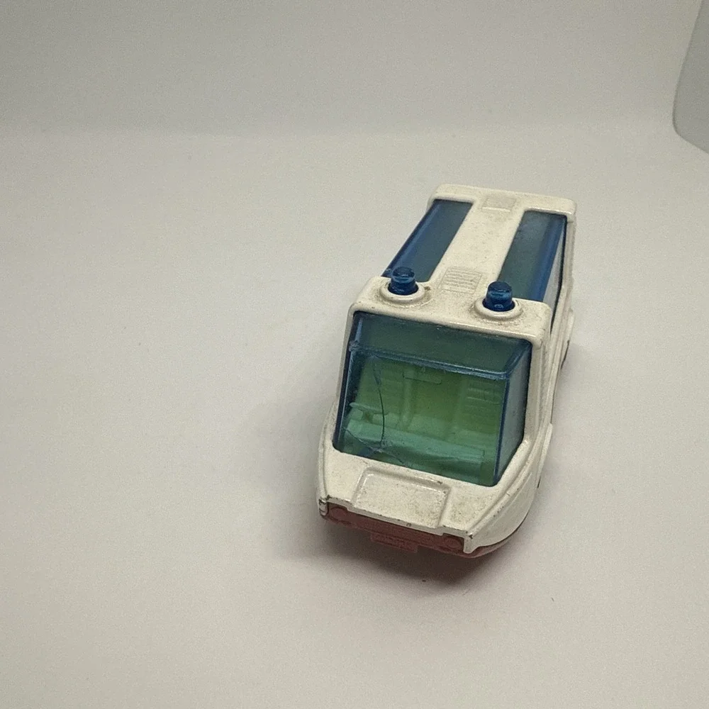 Vintage Lesney 1971 Matchbox Superfast No 46 Stretcha Fetcha Ambulance White